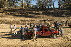 Richard Di Natale addresses farmers on a dry Darling River bed at Tolarno Station 4000px